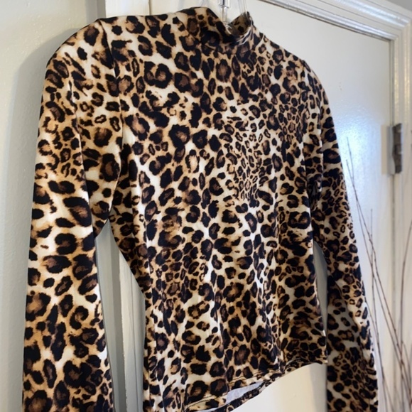 Olivia Rae ladies XS animal print top excellent condition - Picture 2 of 3